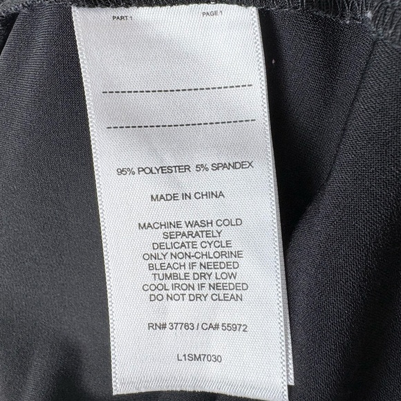 Laundry By Shelli Segal Black Wrap, Flutter Sleeve Romper Women’s size Medium - Picture 6 of 7